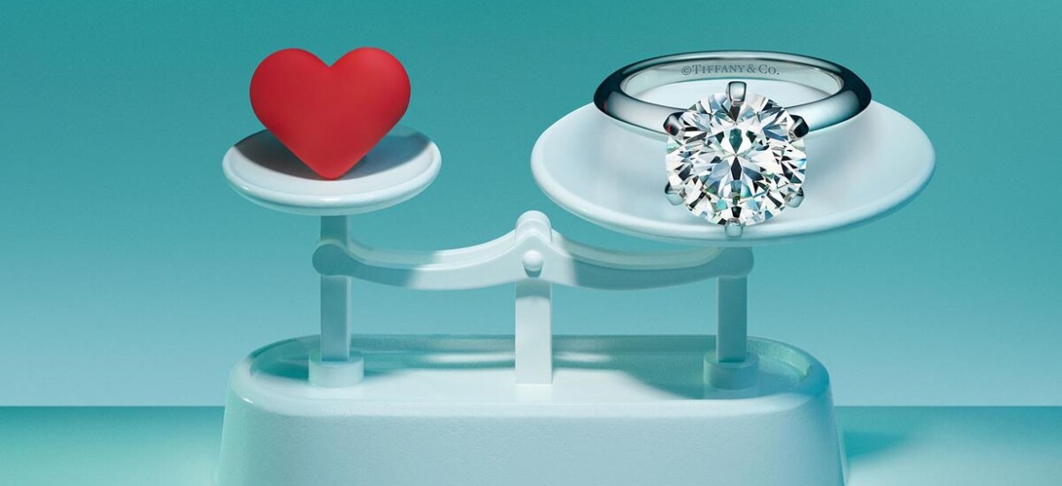 图 1：Tiffany & Co. 以“爱”为主题的视觉——钻戒与爱心的碰撞